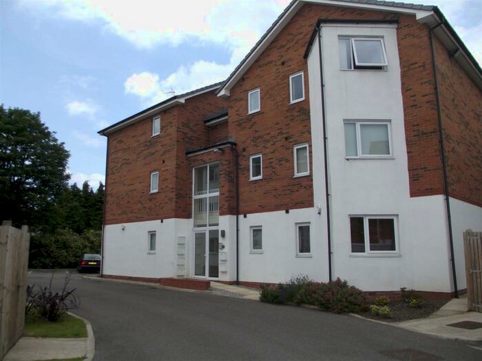 2 Bedroom Flat To Rent In Newbridge Close, Radcliffe, M26