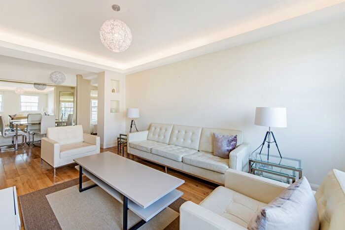 2 Bedroom Flat To Rent In Pelham Court, Fulham Road, SW3