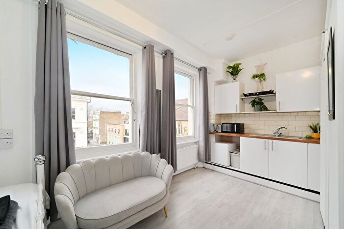 Studio To Rent In Castletown Road, West Kensington, London, W14