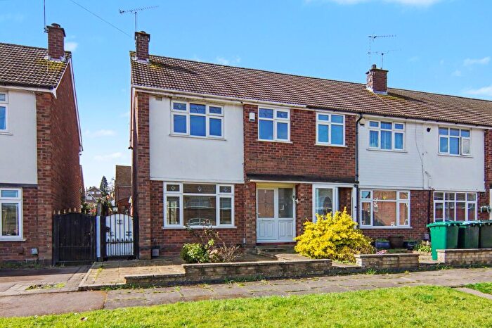 3 Bedroom End Of Terrace House For Sale In Mount Nod Way, Coventry, CV5