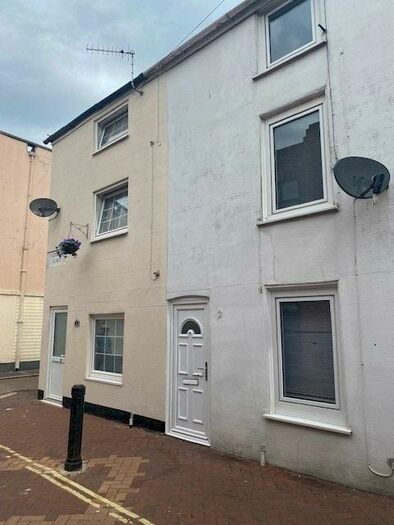3 Bedroom House To Rent In Caroline Place, Weymouth, DT4