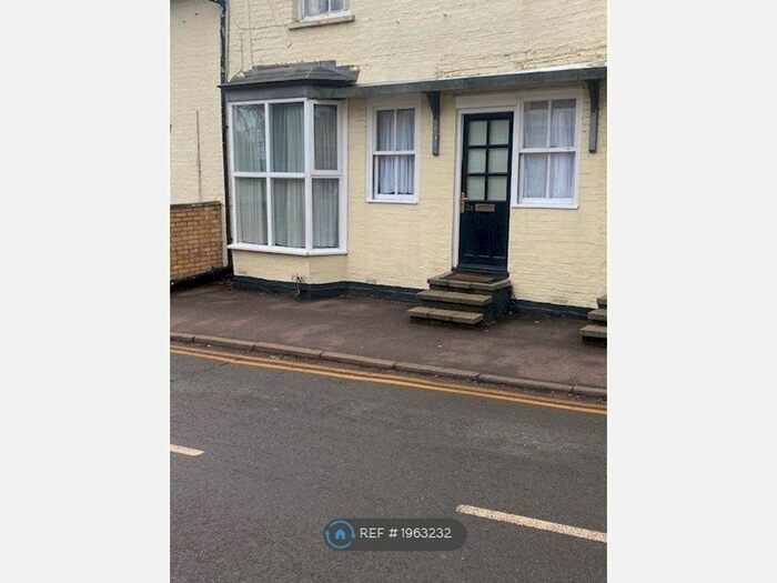 1 Bedroom Flat To Rent In Pierce Lane, Fulbourn, Cambridge, CB21