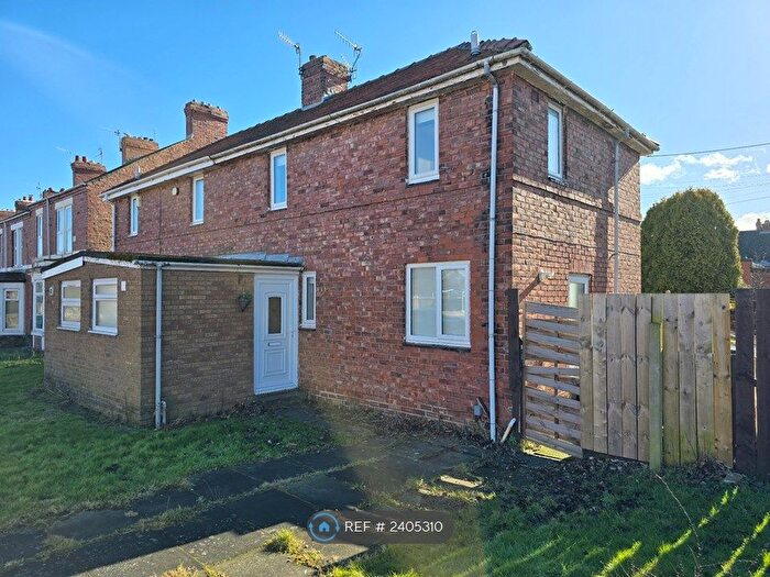 3 Bedroom Semi-Detached House To Rent In Clephan Street, Gateshead, NE11