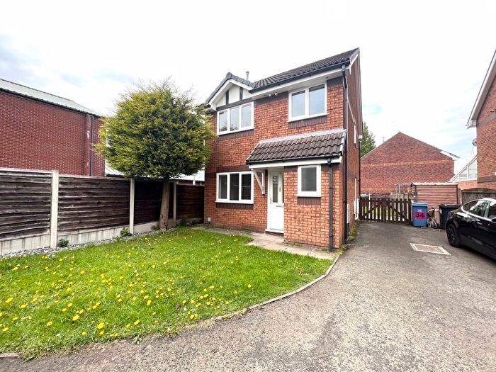3 Bedroom Detached House To Rent In Ampney Close, Manchester, M30