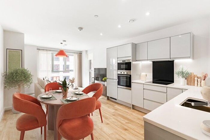 1 Bedroom Flat For Sale In "The Bradshaw" At High Streee, Brentford, TW8