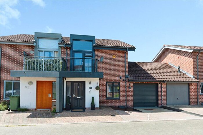 2 Bedroom House For Sale In Penny Black Lane, Basingstoke, Hampshire, RG24