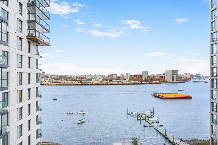 3 Bedroom Flat To Rent In Barge Walk, London, SE10