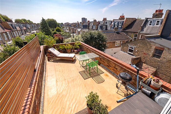 2 Bedroom Flat For Sale In Warwick Cottage, Tff, London, W6