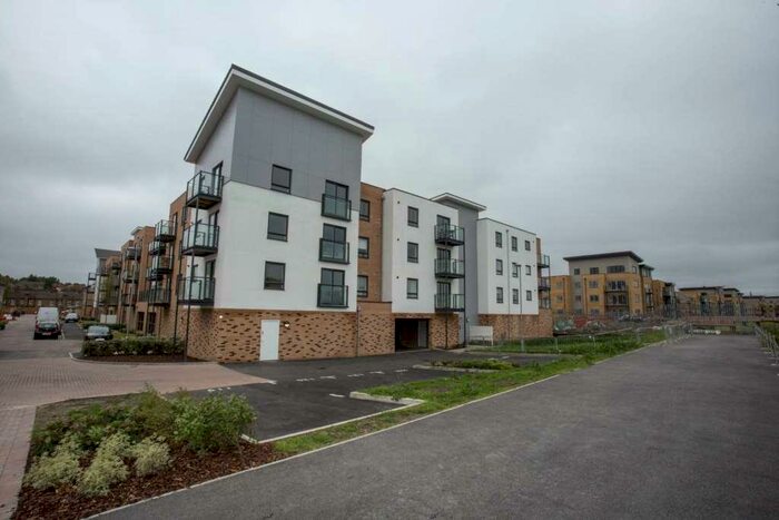 2 Bedroom Flat To Rent In Creek Mill Way, Dartford, DA1