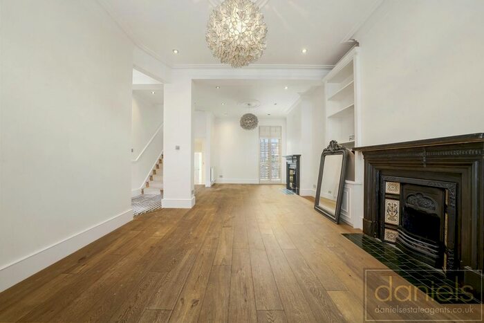 5 Bedroom Terraced House To Rent In Hanover Road, Kensal Rise, London, NW10