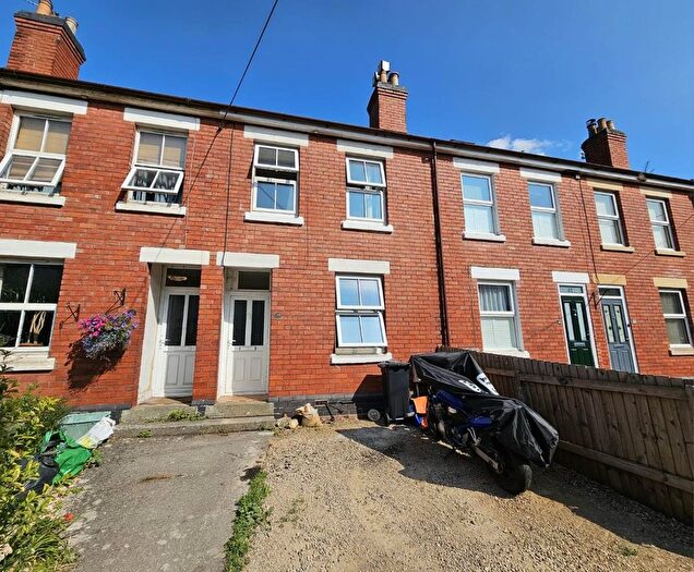 3 Bedroom Terraced House For Sale In Rosebery Road, Dursley, GL11