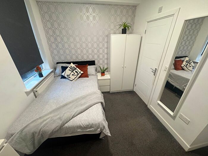 1 Bedroom Studio To Rent In Ashburnham Road, Luton, Bedfordshire, LU1