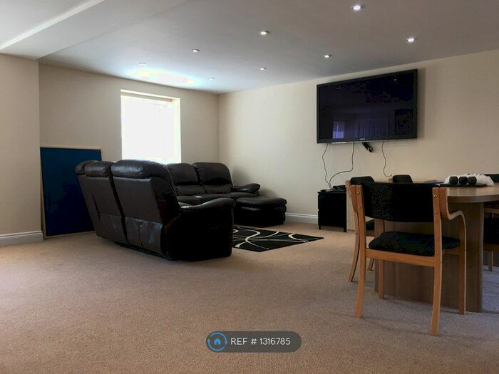 2 Bedroom Terraced House To Rent In Corn Street, Witney OX28