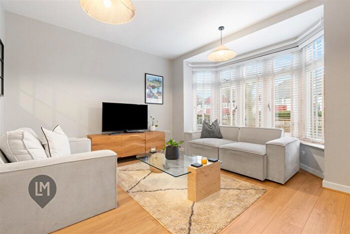 1 Bedroom Flat For Sale In Sutherland Grove, London, SW18