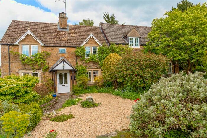 3 Bedroom Detached House For Sale In The Street, Stinchcombe, Dursley, GL11