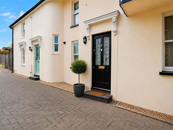 1 Bedroom Flat For Sale In Victoria Road, Sutton, SM1