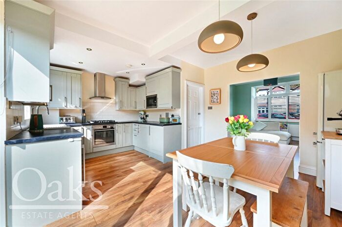 4 Bedroom Terraced House For Sale In Glenister Park Road, Streatham Vale, SW16