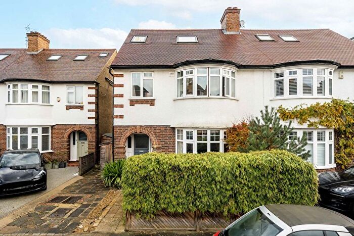 4 Bedroom Property For Sale In Eastbourne Gardens, East Sheen, SW14