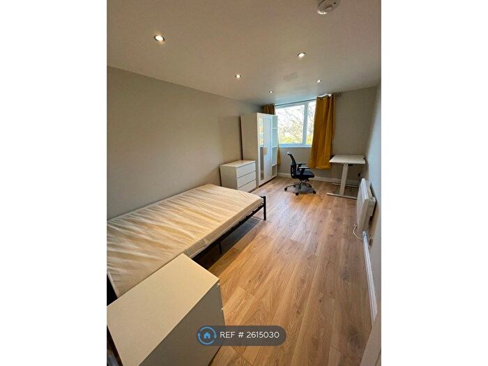 2 Bedroom Flat To Rent In St. Ann's Close, Newcastle Upon Tyne, NE1