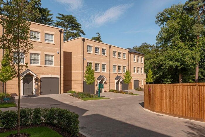 2 Bedroom Flat For Sale In Sunningdale Park, Ascot, Sunningdale, SL5