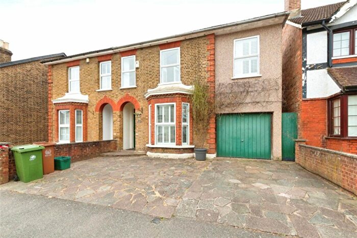 4 Bedroom Semi-Detached House To Rent In Clifton Road, Wallington, SM6
