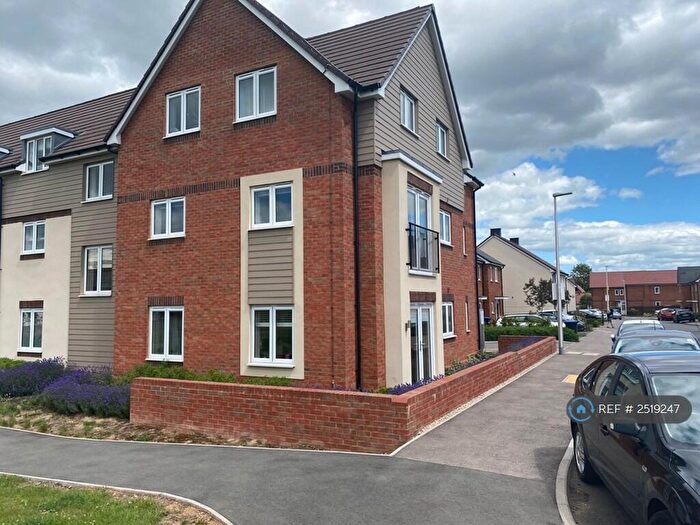 2 Bedroom Flat To Rent In Edison Drive, Rugby, CV21