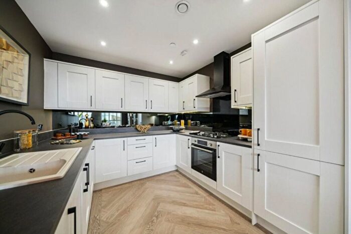 2 Bedroom Property To Rent In Drury Lane, London, WC2B