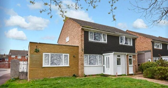 3 Bedroom Semi-Detached House For Sale In Sandpiper Close, Shoeburyness, Southend-On-Sea, SS3