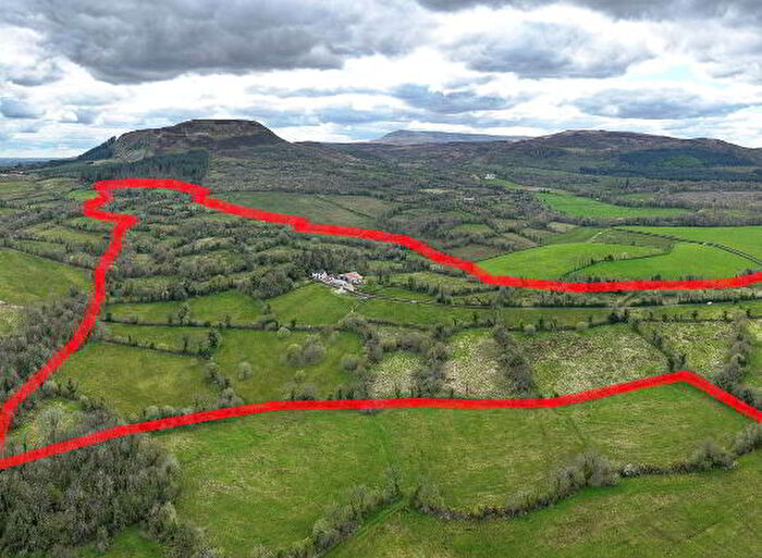 4 Bedroom Farm House For Sale In Corrawully Lane, Killybane, Enniskillen, BT92