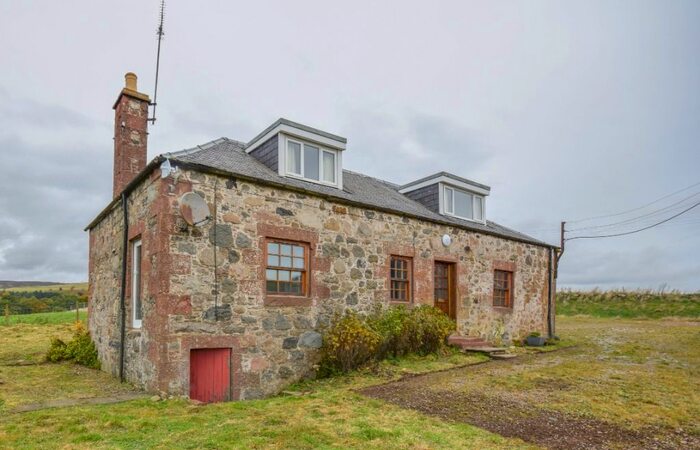 2 Bedroom Detached House To Rent In Glenqueich, Forfar, Angus, DD8