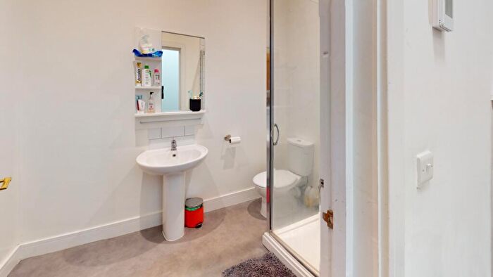 1 Bedroom Terraced House To Rent In Room, Hotwell Road, BS8