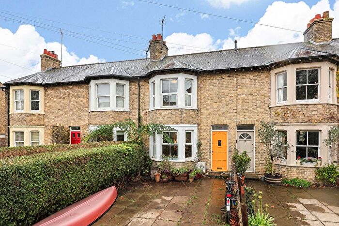 3 Bedroom Terraced House For Sale In Vinery Road, Cambridge, CB1