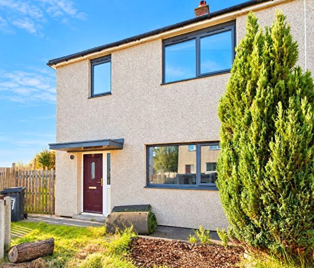 3 Bedroom Semi-Detached House For Sale In High Lees Road, Halifax, HX2