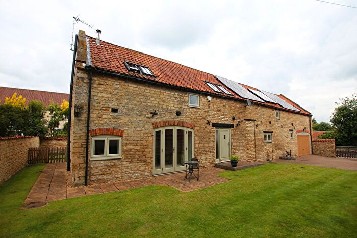 4 Bedroom Barn Conversion For Sale In Vicarage Lane, Dunston, LN4