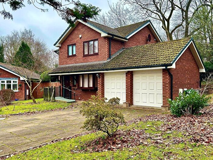 4 Bedroom Detached House For Sale In Ormesby Grove, Raby Mere, Merseyside, CH63