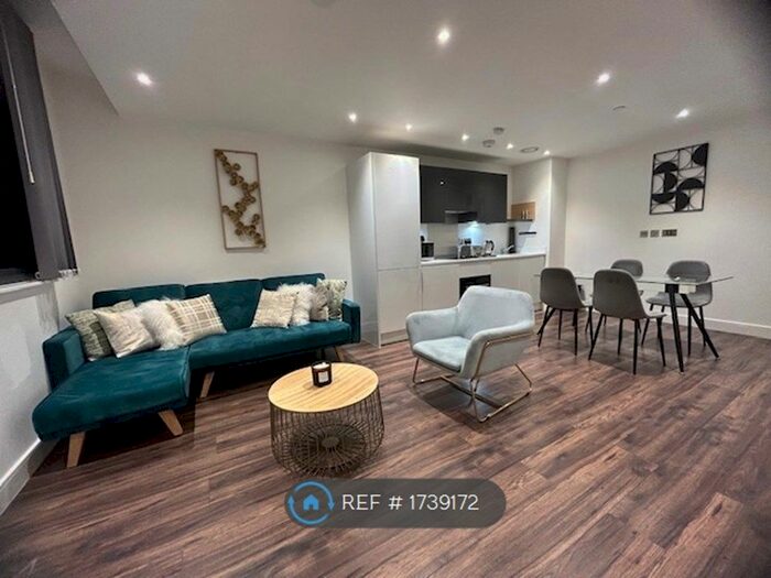 1 Bedroom Flat To Rent In New Eton House, Slough, SL1