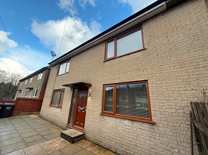 3 Bedroom Semi-Detached House For Sale In Knowlwood Road, Walsden, Todmorden, OL14