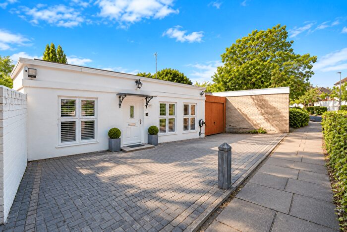 2 Bedroom Detached Bungalow For Sale In Forestdale, Southgate, London, N14