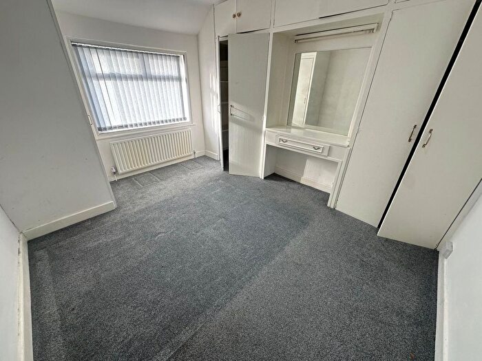 3 Bedroom Semi-Detached House To Rent In Westbrook Road, Hounslow, TW5