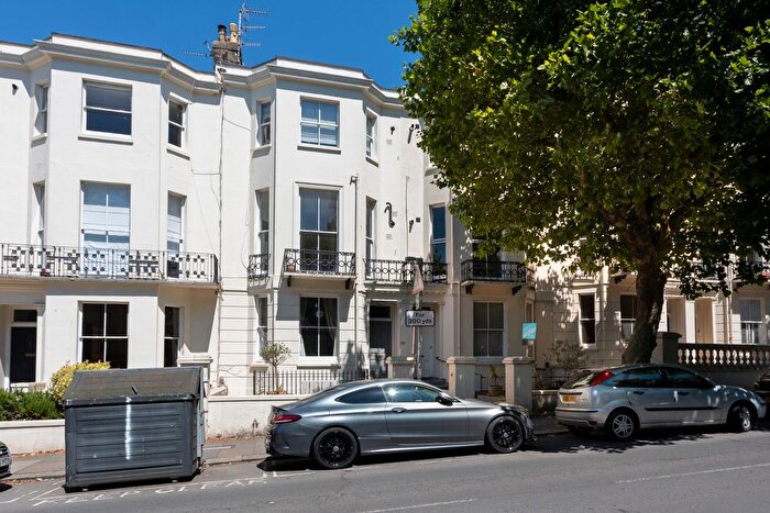 2 Bedroom Flat To Rent In Goldsmid Road, Hove, BN3
