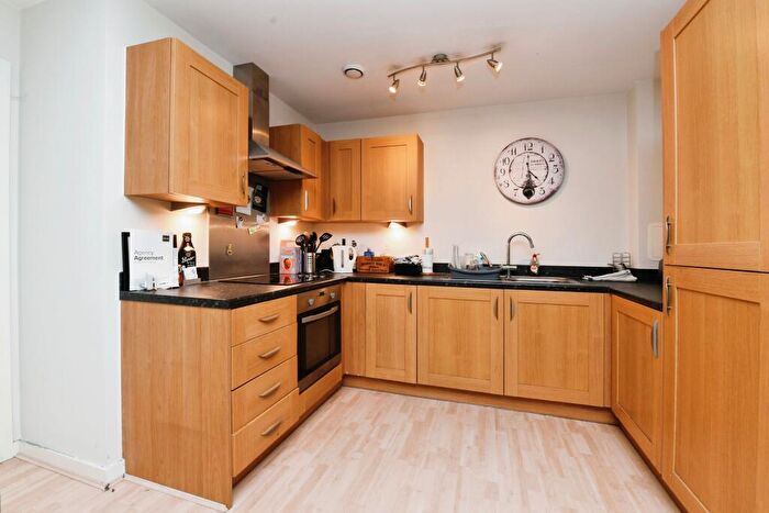 1 Bedroom Flat For Sale In Southernhay Close, Basildon, Essex, SS14