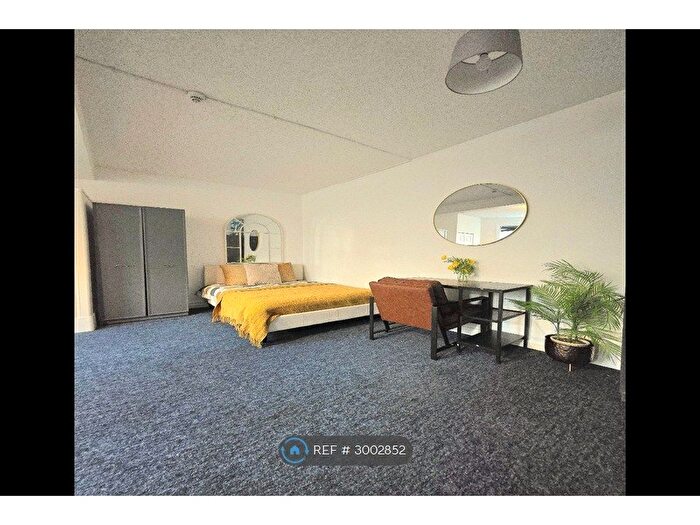 Studio To Rent In St Michael's Rd, Bournemouth, BH2