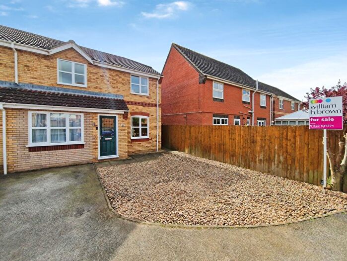 3 Bedroom Semi-Detached House For Sale In Paddock Lane, Metheringham, Lincoln, LN4