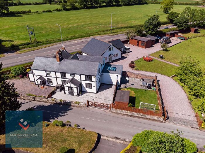 4 Bedroom Semi-Detached House For Sale In Shay Lane, Tarvin, CH3