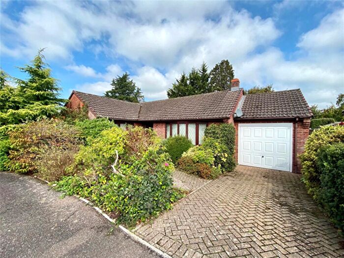 3 Bedroom Bungalow To Rent In Latches Walk, Axminster, Devon, EX13