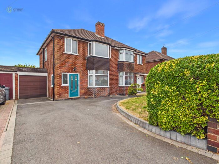 3 Bedroom Semi-Detached House For Sale In Neville Road, Castle Bromwich, B36