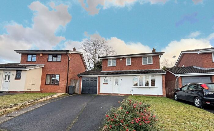 4 Bedroom Detached House For Sale In St Peters Close, Hall Green, B28