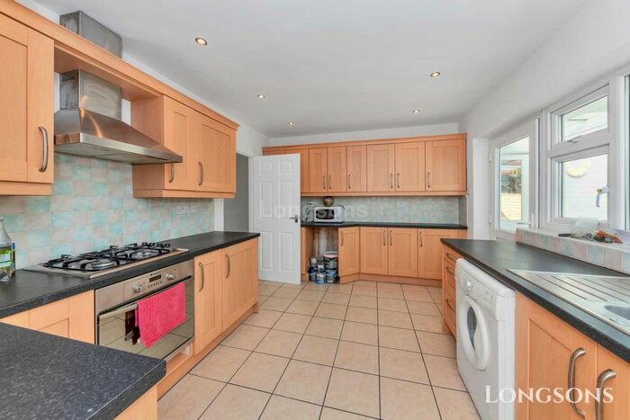 3 Bedroom Semi-Detached Bungalow For Sale In Neville Close, Saham Toney, IP25