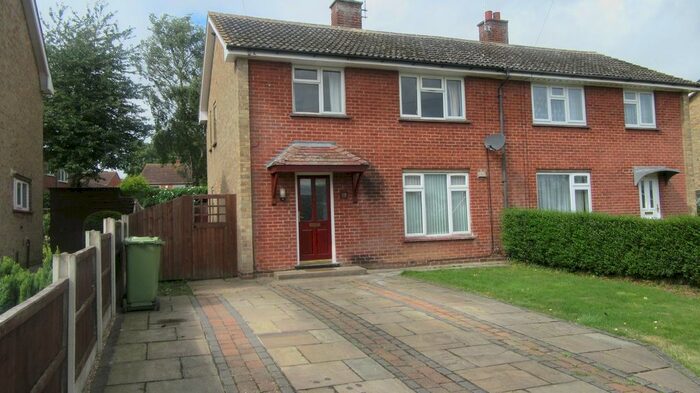 3 Bedroom Semi-Detached House To Rent In Parkes Close, Coddington, Newark, NG24
