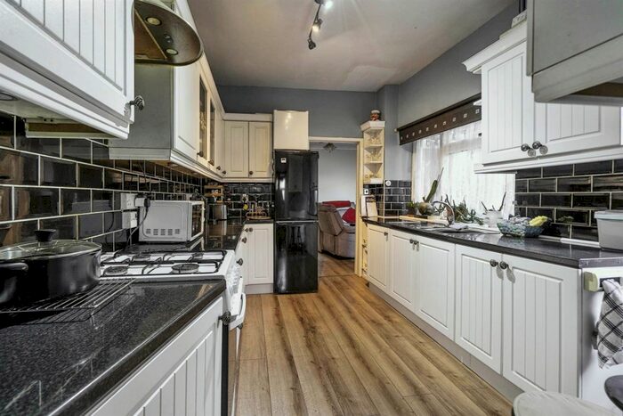 3 Bedroom Terraced House For Sale In Pentre Street, Glynneath, Neath, SA11